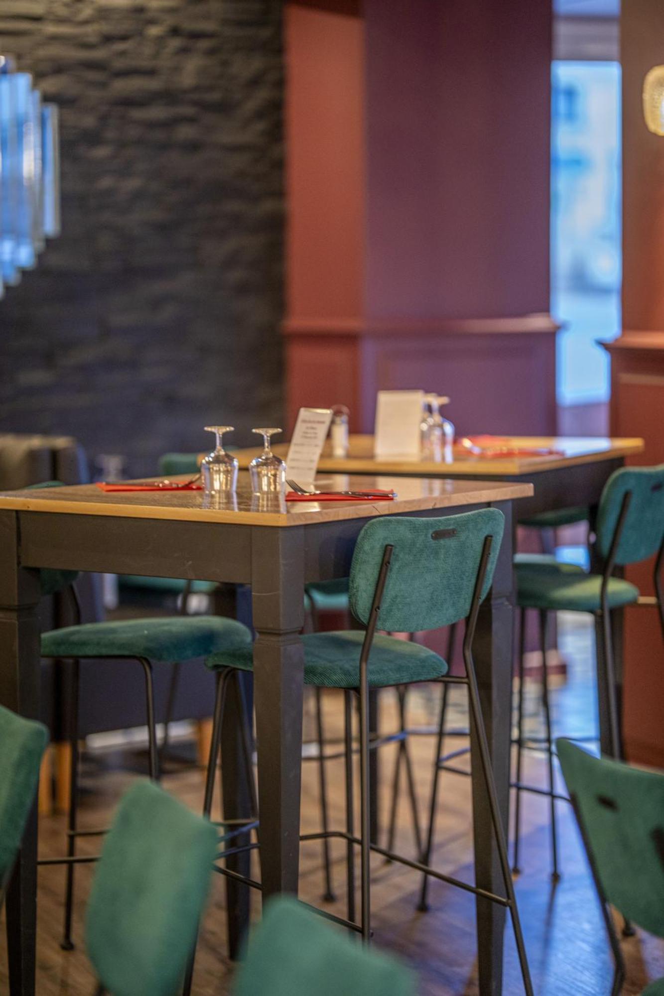 Logis Hotel Des Bourbons Montluçon Kültér fotó