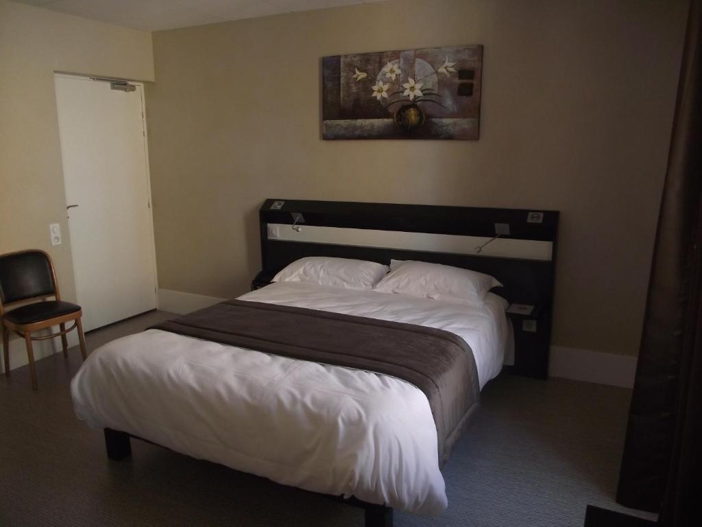 Logis Hotel Des Bourbons Montluçon Kültér fotó
