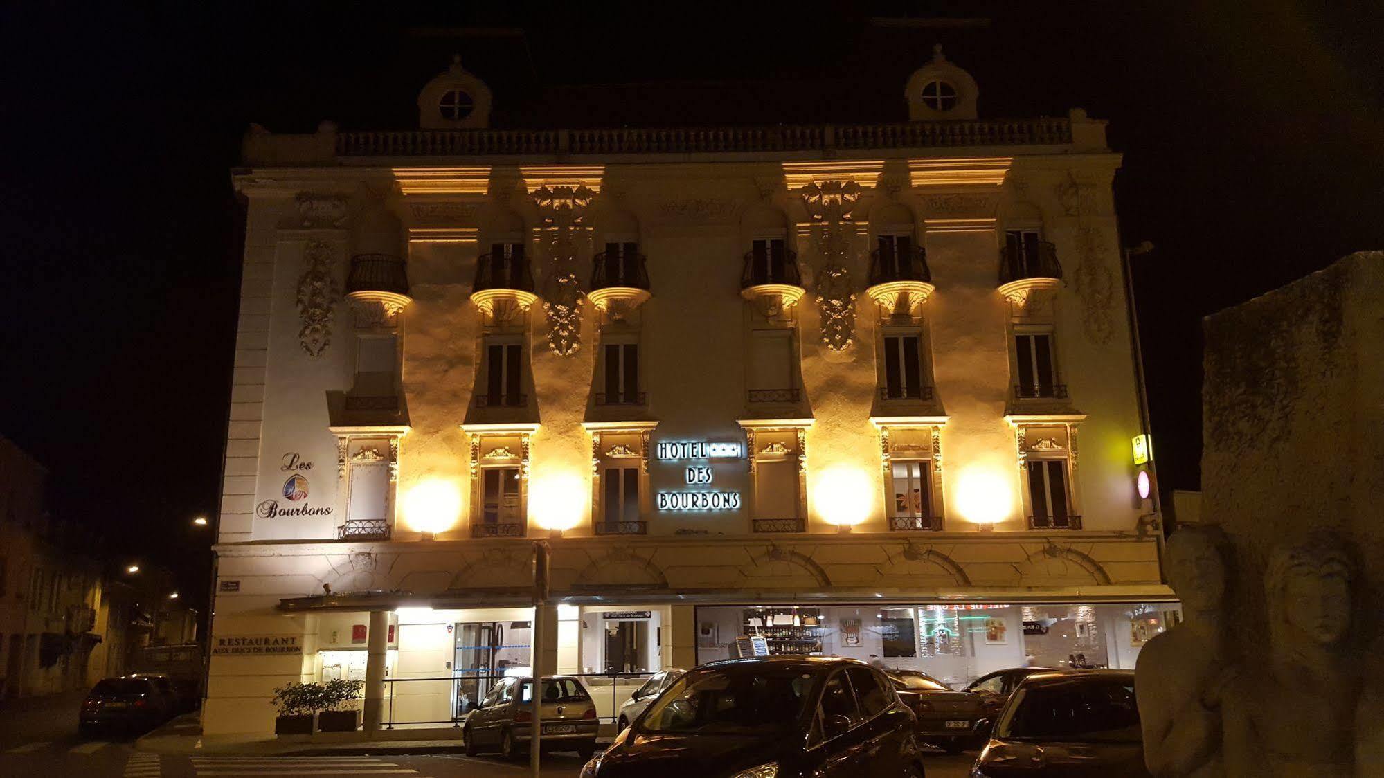 Logis Hotel Des Bourbons Montluçon Kültér fotó